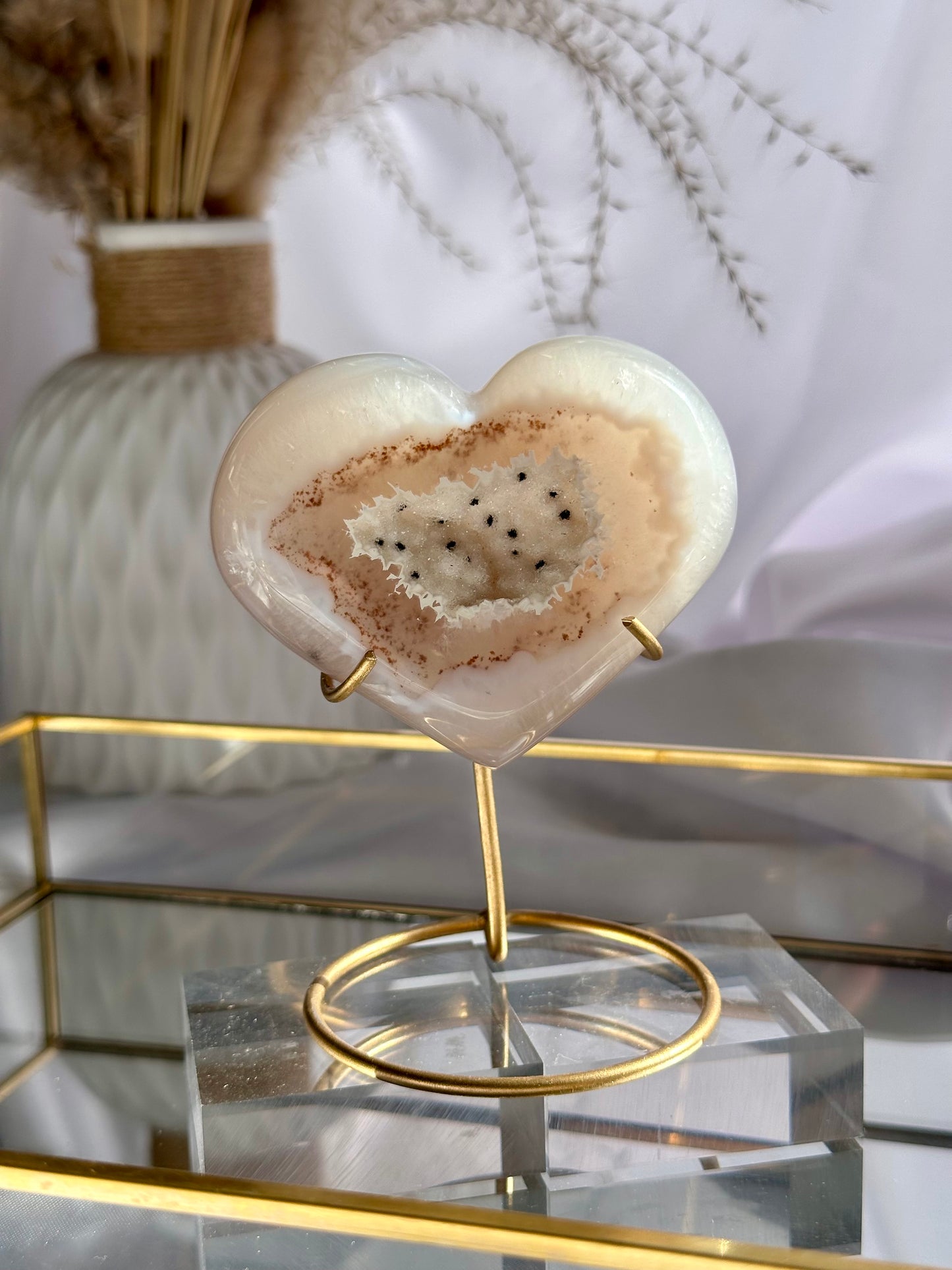 Agate Heart (On Stand) (A)